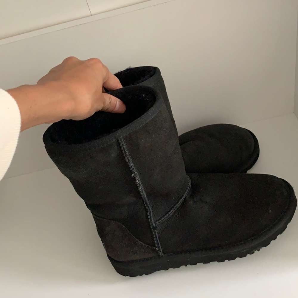 COPY - UGG boots barely used
